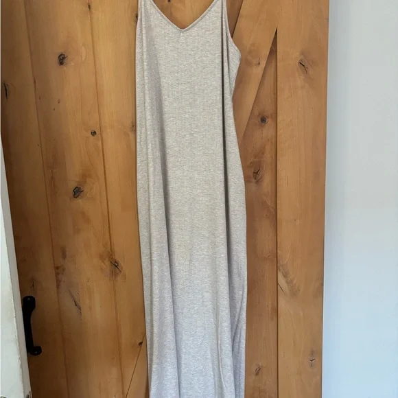 Carly Jean Los Angeles Oatmeal Heather Maxi Slip Dress WITH POCKETS - Picture 7 of 8